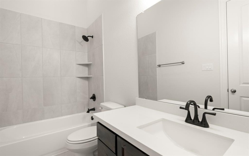 1320 Red Rock, Hewitt, TX 76643, 4 Bedrooms Bedrooms, ,3 BathroomsBathrooms,Residential,For Sale,1320 Red Rock,0,21036381