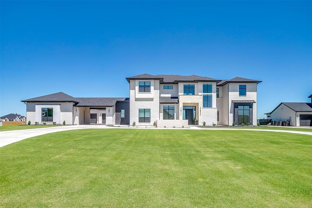 12404 Bella Italia Drive, Fort Worth, TX 76126, 4 Bedrooms Bedrooms, ,5 BathroomsBathrooms,Residential,For Sale,12404 Bella Italia Drive,0,21036399