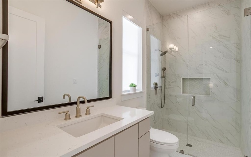 12404 Bella Italia Drive, Fort Worth, TX 76126, 4 Bedrooms Bedrooms, ,5 BathroomsBathrooms,Residential,For Sale,12404 Bella Italia Drive,0,21036399