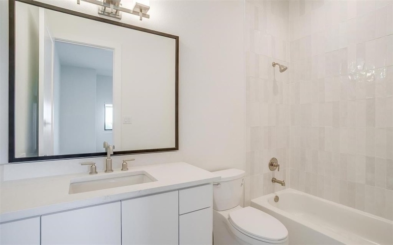 12404 Bella Italia Drive, Fort Worth, TX 76126, 4 Bedrooms Bedrooms, ,5 BathroomsBathrooms,Residential,For Sale,12404 Bella Italia Drive,0,21036399