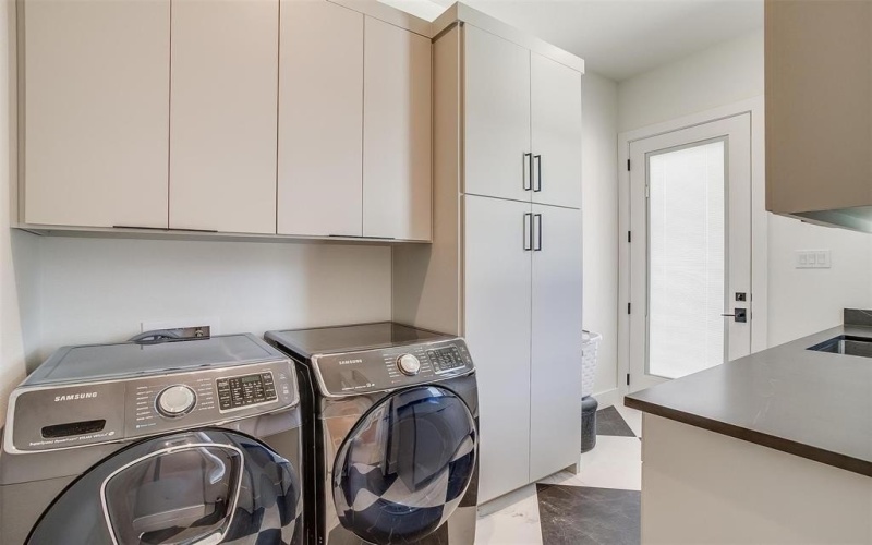 12404 Bella Italia Drive, Fort Worth, TX 76126, 4 Bedrooms Bedrooms, ,5 BathroomsBathrooms,Residential,For Sale,12404 Bella Italia Drive,0,21036399