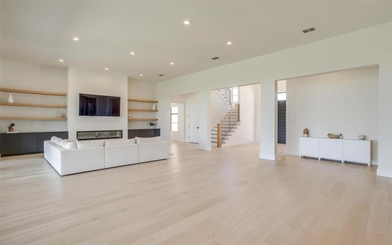 12404 Bella Italia Drive, Fort Worth, TX 76126, 4 Bedrooms Bedrooms, ,5 BathroomsBathrooms,Residential,For Sale,12404 Bella Italia Drive,0,21036399