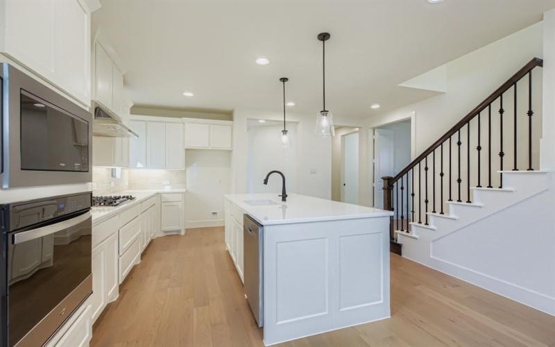 830 Trailing Vine Way, Lavon, TX 75166, 4 Bedrooms Bedrooms, ,5 BathroomsBathrooms,Residential,For Sale,830 Trailing Vine Way,0,21036437