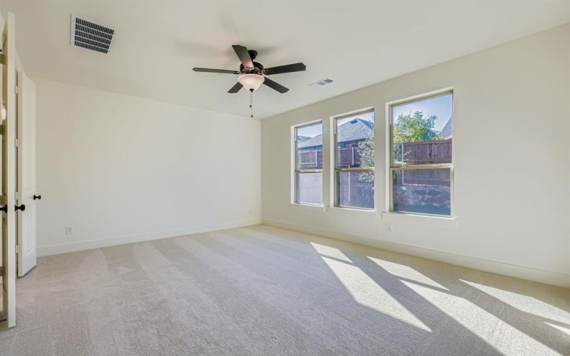 830 Trailing Vine Way, Lavon, TX 75166, 4 Bedrooms Bedrooms, ,5 BathroomsBathrooms,Residential,For Sale,830 Trailing Vine Way,0,21036437