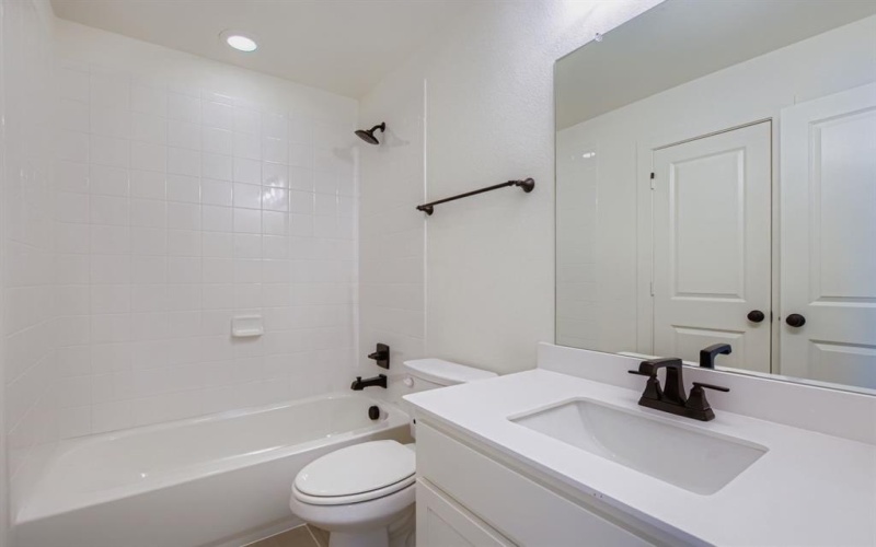830 Trailing Vine Way, Lavon, TX 75166, 4 Bedrooms Bedrooms, ,5 BathroomsBathrooms,Residential,For Sale,830 Trailing Vine Way,0,21036437
