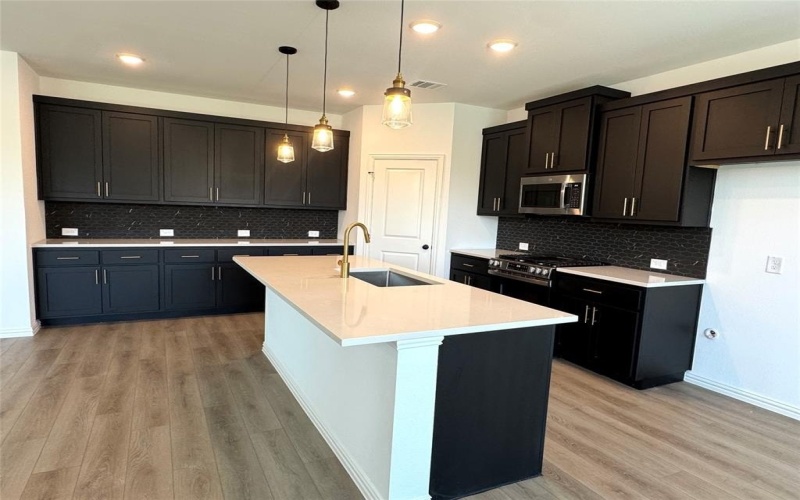 1613 Gracehill, Forney, TX 75126, 5 Bedrooms Bedrooms, ,5 BathroomsBathrooms,Residential,For Sale,1613 Gracehill,0,21036454