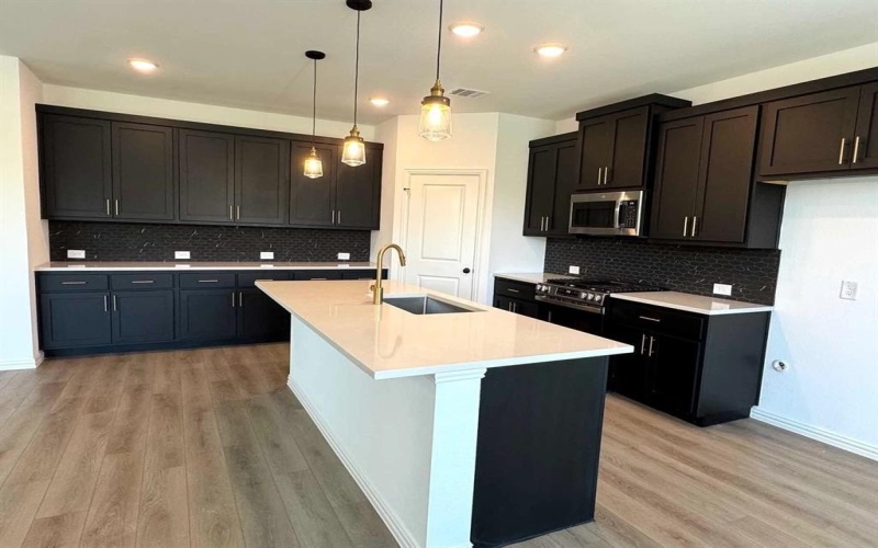 1613 Gracehill, Forney, TX 75126, 5 Bedrooms Bedrooms, ,5 BathroomsBathrooms,Residential,For Sale,1613 Gracehill,0,21036454