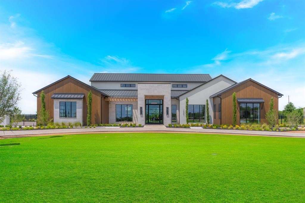 10501 Fleming Pointe Drive, Fort Worth, TX 76179, 5 Habitaciones Habitaciones , ,6 BañosBaños,Residential,En Venta,10501 Fleming Pointe Drive,0,21036495