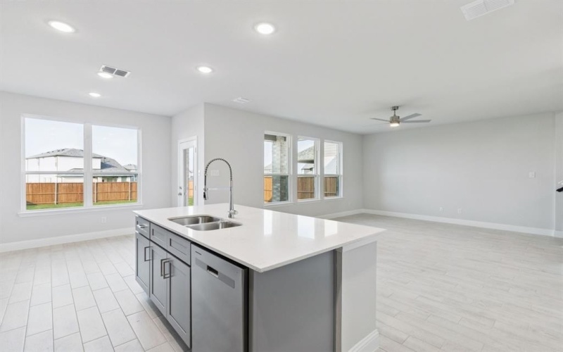 1318 Middlebrooks Drive, Forney, TX 75126, 4 Habitaciones Habitaciones , ,2 BañosBaños,Residential,En Venta,1318 Middlebrooks Drive,0,21036805