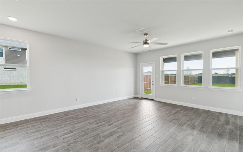 2716 Island Palm Court, Forney, TX 75126, 4 Bedrooms Bedrooms, ,2 BathroomsBathrooms,Residential,For Sale,2716 Island Palm Court,0,21036853