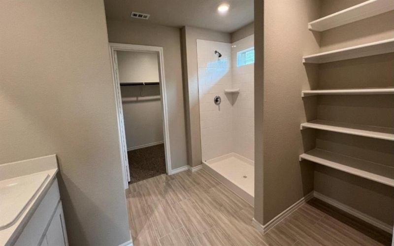 8453 HOLLYMEAD Lane, Fort Worth, TX 76131, 4 Habitaciones Habitaciones , ,2 BañosBaños,Residential,En Venta,8453 HOLLYMEAD Lane,0,21036895