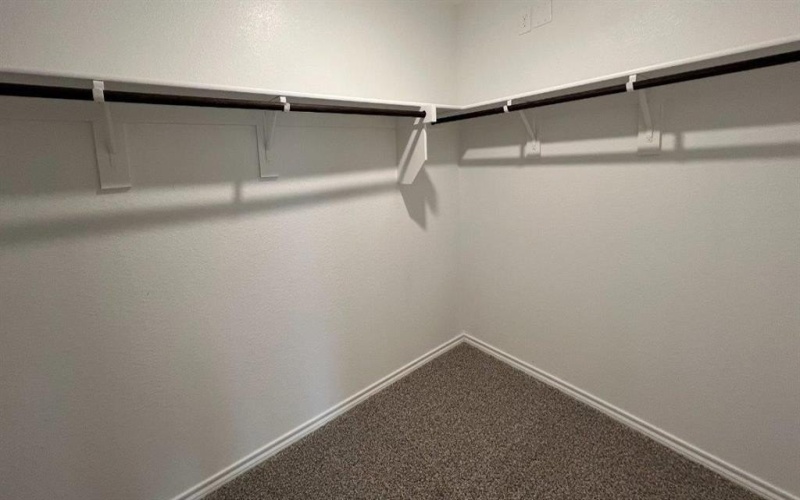 8453 HOLLYMEAD Lane, Fort Worth, TX 76131, 4 Habitaciones Habitaciones , ,2 BañosBaños,Residential,En Venta,8453 HOLLYMEAD Lane,0,21036895