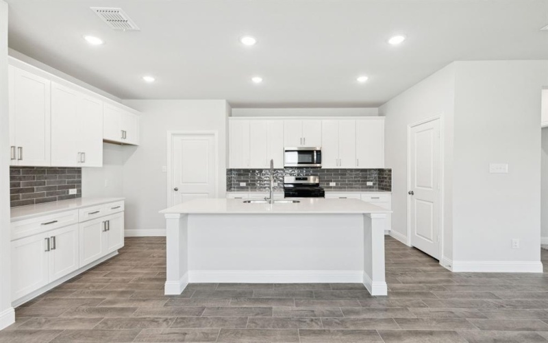 1306 Middlebrooks Drive, Forney, TX 75126, 4 Bedrooms Bedrooms, ,3 BathroomsBathrooms,Residential,For Sale,1306 Middlebrooks Drive,0,21036980