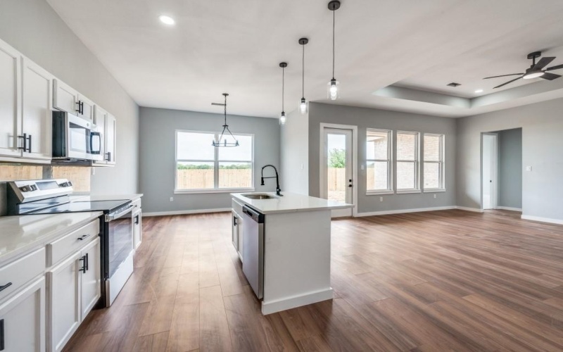 856 Buck Board Drive, De Leon, TX 76444, 3 Bedrooms Bedrooms, ,2 BathroomsBathrooms,Residential,For Sale,856 Buck Board Drive,0,21037023
