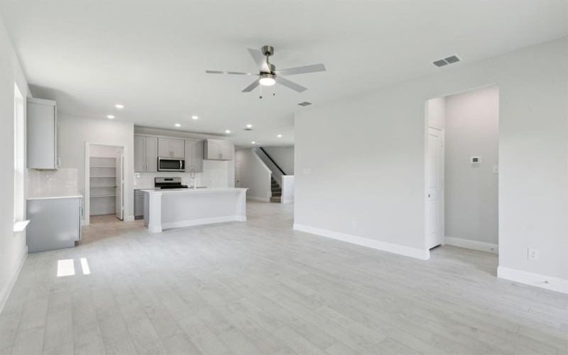 1718 Sicily Court, Forney, TX 75126, 4 Habitaciones Habitaciones , ,2 BañosBaños,Residential,En Venta,1718 Sicily Court,0,21037027