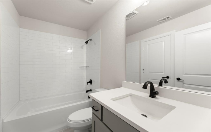 1023 Abigail Way, Midlothian, TX 76065, 4 Bedrooms Bedrooms, ,3 BathroomsBathrooms,Residential,For Sale,1023 Abigail Way,0,21037105