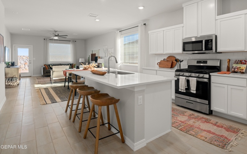 13900 Summer Hail Avenue, El Paso, TX 79928, 4 Habitaciones Habitaciones , ,3 BañosBaños,Residential,En Venta,13900 Summer Hail Avenue,0,928718