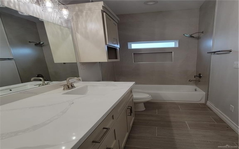 3701 Zenker Avenue, McAllen, TX 78504, 4 Habitaciones Habitaciones , ,2 BañosBaños,Residential,En Venta,3701 Zenker Avenue,0,466439