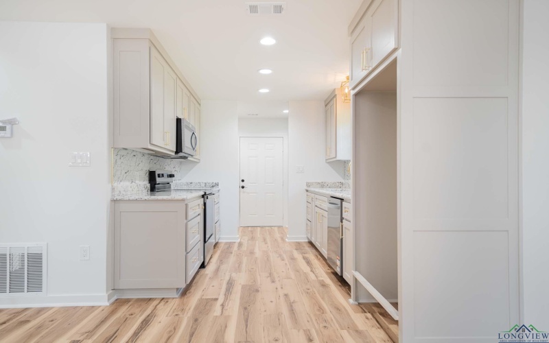 1808 Timpson St, Longview, TX 75602, 3 Habitaciones Habitaciones , ,2 BañosBaños,Residential,En Venta,1808 Timpson St,0,20255732