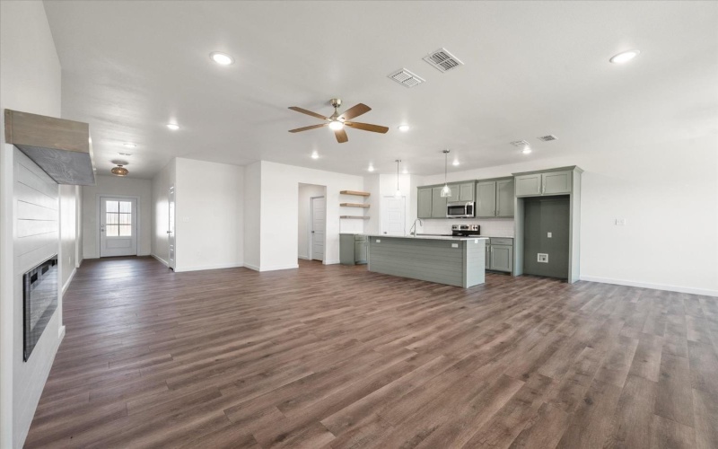 7737 97th Street, Lubbock, TX 79424, 3 Habitaciones Habitaciones , ,2 BañosBaños,Residential,En Venta,7737 97th Street,0,202559333