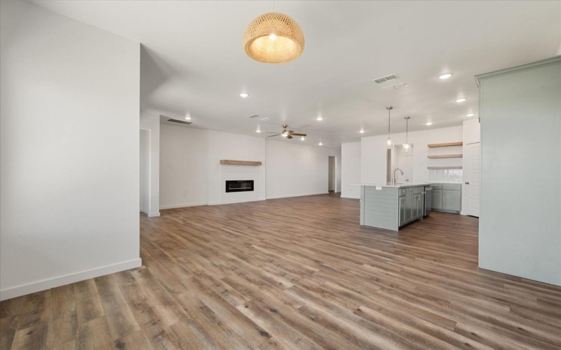 7737 97th Street, Lubbock, TX 79424, 3 Habitaciones Habitaciones , ,2 BañosBaños,Residential,En Venta,7737 97th Street,0,202559333
