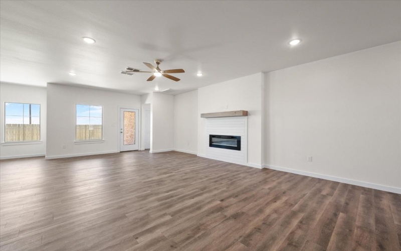 7737 97th Street, Lubbock, TX 79424, 3 Habitaciones Habitaciones , ,2 BañosBaños,Residential,En Venta,7737 97th Street,0,202559333