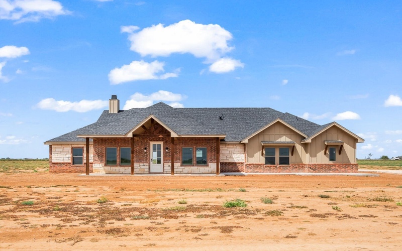7205 E F M 41, Slaton, TX 79364, 3 Bedrooms Bedrooms, ,2 BathroomsBathrooms,Residential,For Sale,7205 E F M 41,0,202559338