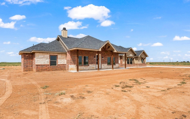 7205 E F M 41, Slaton, TX 79364, 3 Bedrooms Bedrooms, ,2 BathroomsBathrooms,Residential,For Sale,7205 E F M 41,0,202559338