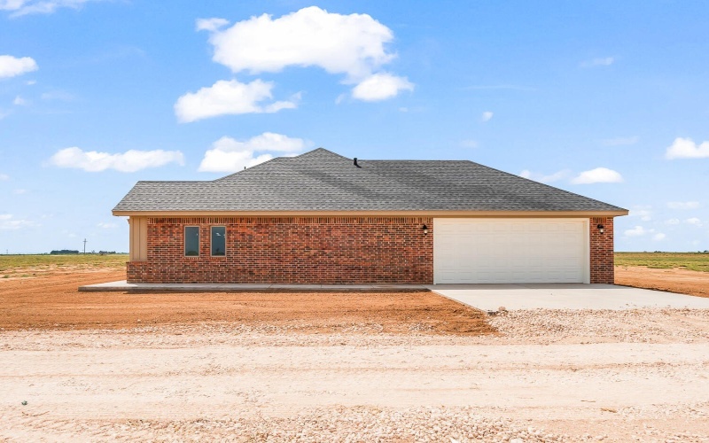 7205 E F M 41, Slaton, TX 79364, 3 Bedrooms Bedrooms, ,2 BathroomsBathrooms,Residential,For Sale,7205 E F M 41,0,202559338