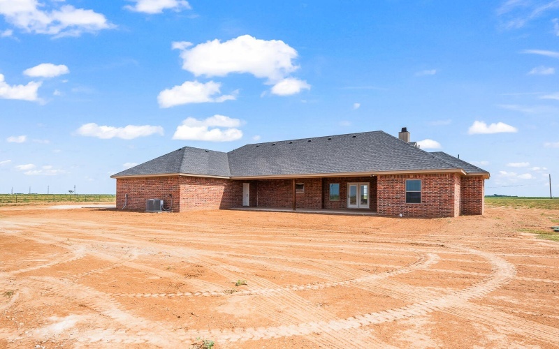 7205 E F M 41, Slaton, TX 79364, 3 Bedrooms Bedrooms, ,2 BathroomsBathrooms,Residential,For Sale,7205 E F M 41,0,202559338