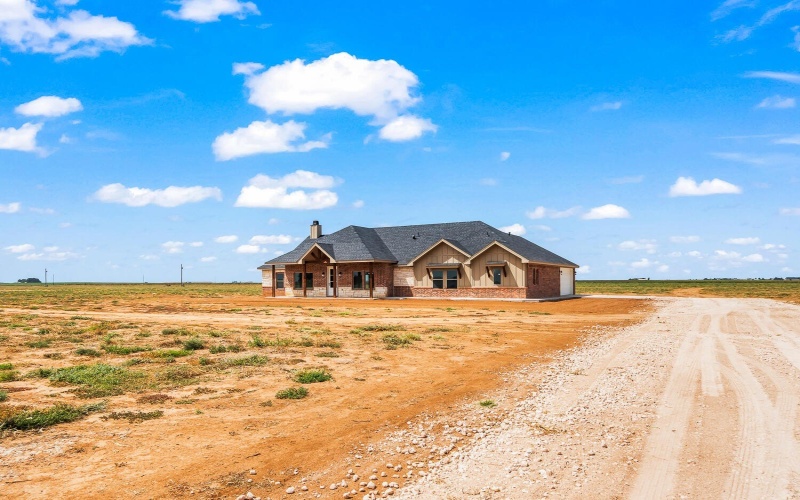 7205 E F M 41, Slaton, TX 79364, 3 Bedrooms Bedrooms, ,2 BathroomsBathrooms,Residential,For Sale,7205 E F M 41,0,202559338
