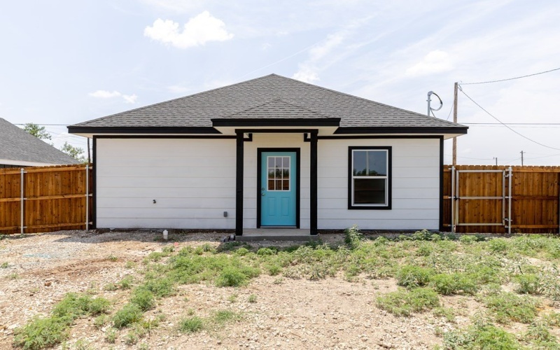 1802 Ellis St, San Angelo, TX 76905, 2 Bedrooms Bedrooms, ,1 BathroomBathrooms,Residential,For Sale,1802 Ellis St,0,128737