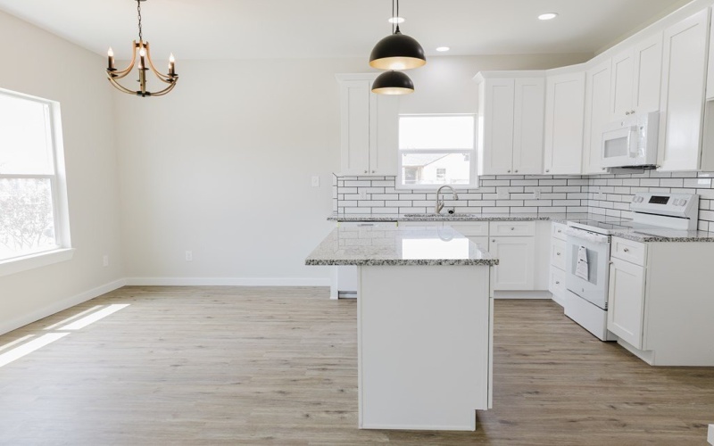 1802 Ellis St, San Angelo, TX 76905, 2 Bedrooms Bedrooms, ,1 BathroomBathrooms,Residential,For Sale,1802 Ellis St,0,128737