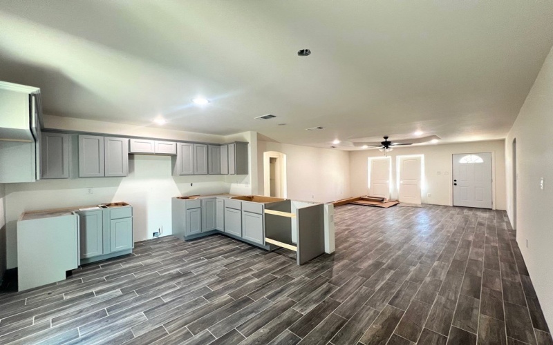 313 E 25th St, San Angelo, TX 76903, 3 Bedrooms Bedrooms, ,2 BathroomsBathrooms,Residential,For Sale,313 E 25th St,0,128745