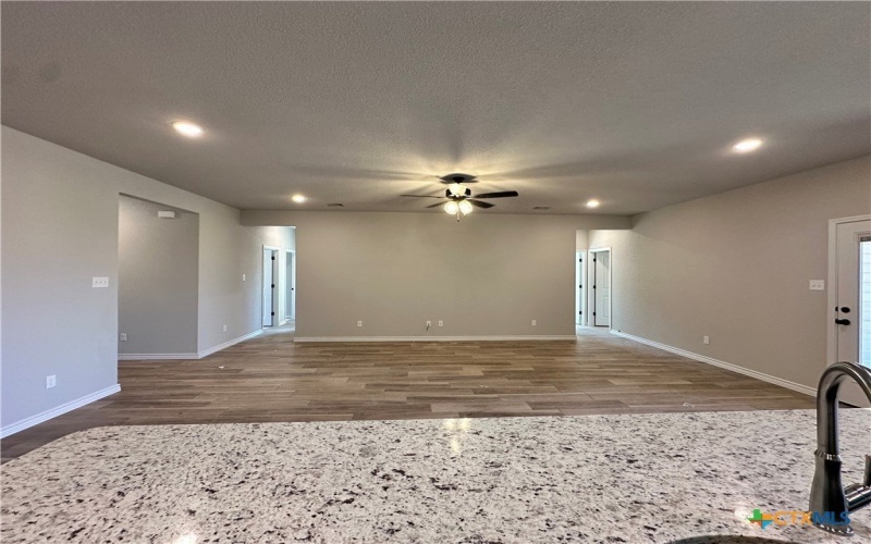 3004 Seeker Street, Killeen, TX 76549, 5 Habitaciones Habitaciones , ,2 BañosBaños,Residential,En Venta,3004 Seeker Street,0,589923