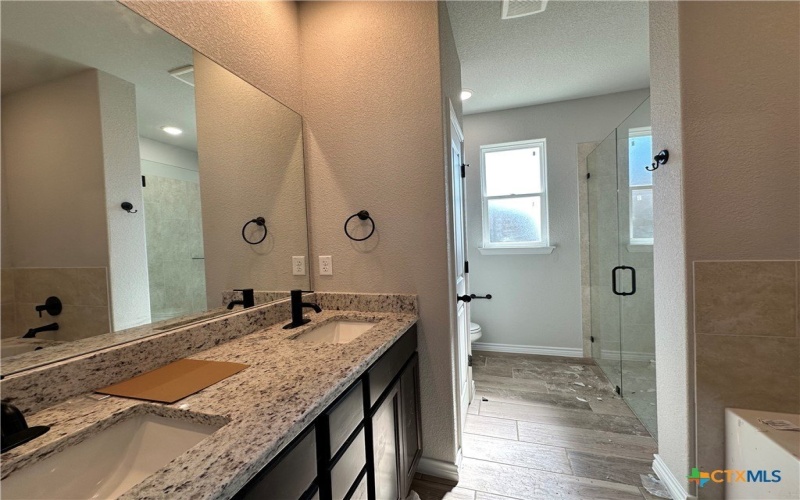 3004 Seeker Street, Killeen, TX 76549, 5 Habitaciones Habitaciones , ,2 BañosBaños,Residential,En Venta,3004 Seeker Street,0,589923