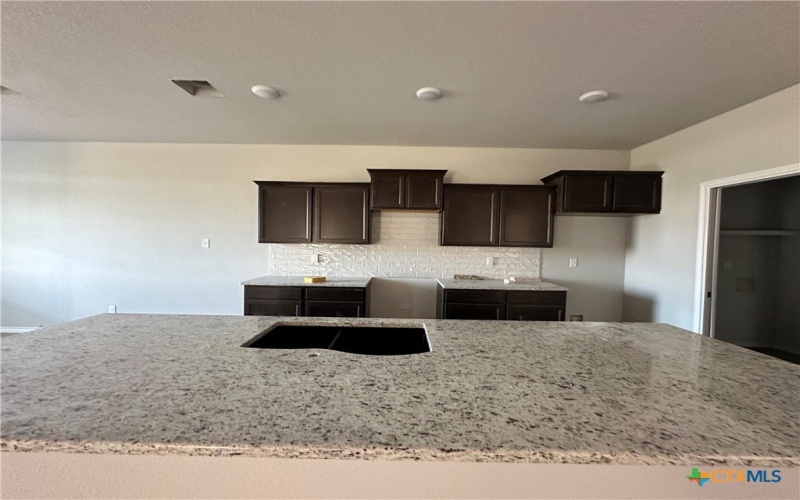 3004 Seeker Street, Killeen, TX 76549, 5 Habitaciones Habitaciones , ,2 BañosBaños,Residential,En Venta,3004 Seeker Street,0,589923