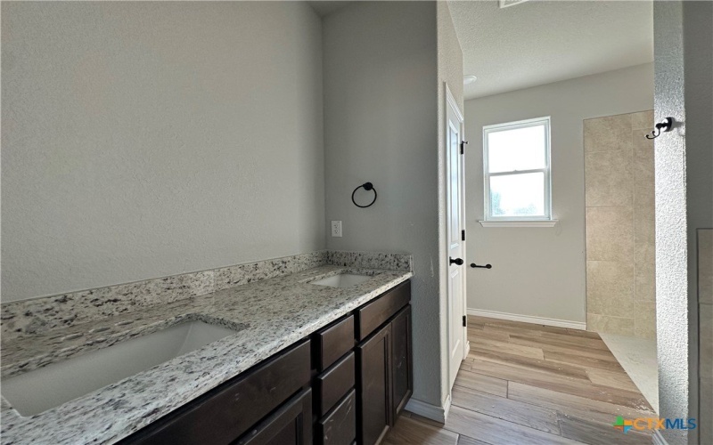 3004 Seeker Street, Killeen, TX 76549, 5 Habitaciones Habitaciones , ,2 BañosBaños,Residential,En Venta,3004 Seeker Street,0,589923