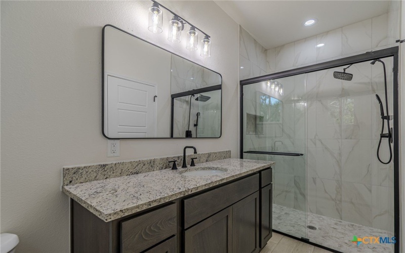 406 Ellis Street, Seguin, TX 78155, 3 Habitaciones Habitaciones , ,2 BañosBaños,Residential,En Venta,406 Ellis Street,0,590171