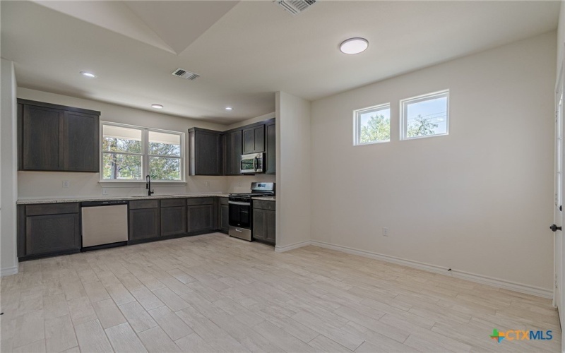 406 Ellis Street, Seguin, TX 78155, 3 Habitaciones Habitaciones , ,2 BañosBaños,Residential,En Venta,406 Ellis Street,0,590171