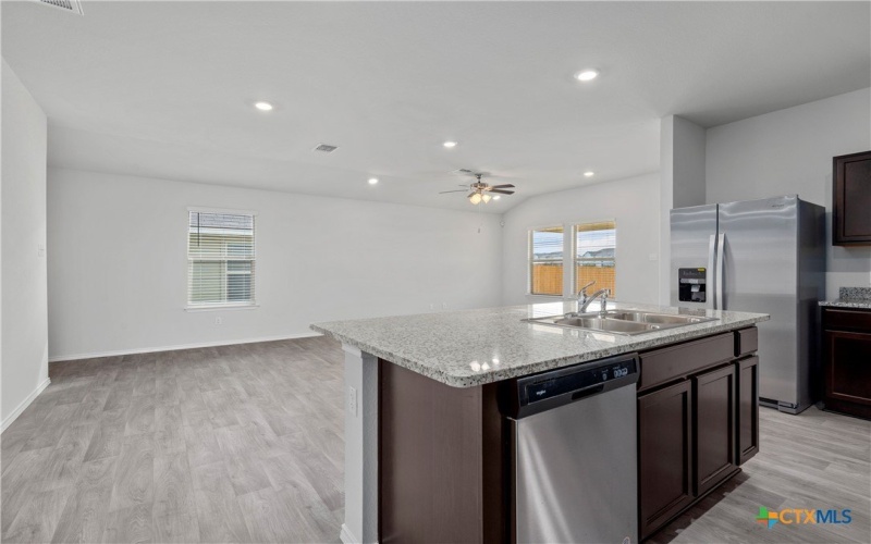 2215 Turmeric Court, Temple, TX 76502, 3 Habitaciones Habitaciones , ,2 BañosBaños,Residential,En Venta,2215 Turmeric Court,0,590368