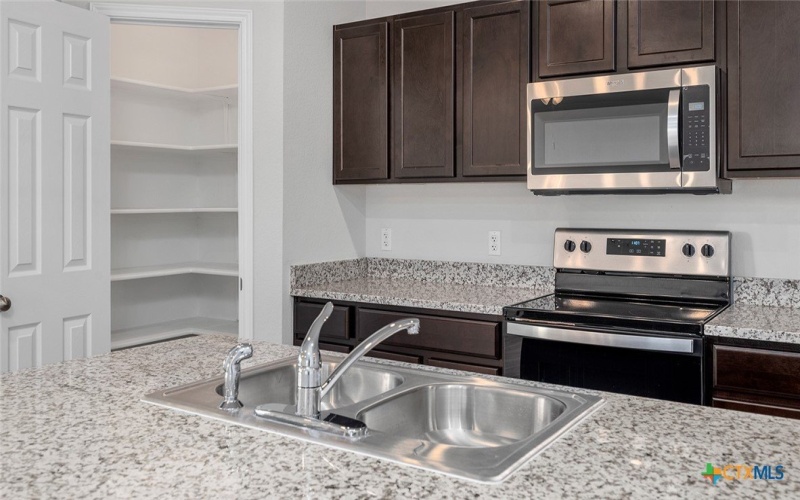 2215 Turmeric Court, Temple, TX 76502, 3 Habitaciones Habitaciones , ,2 BañosBaños,Residential,En Venta,2215 Turmeric Court,0,590368