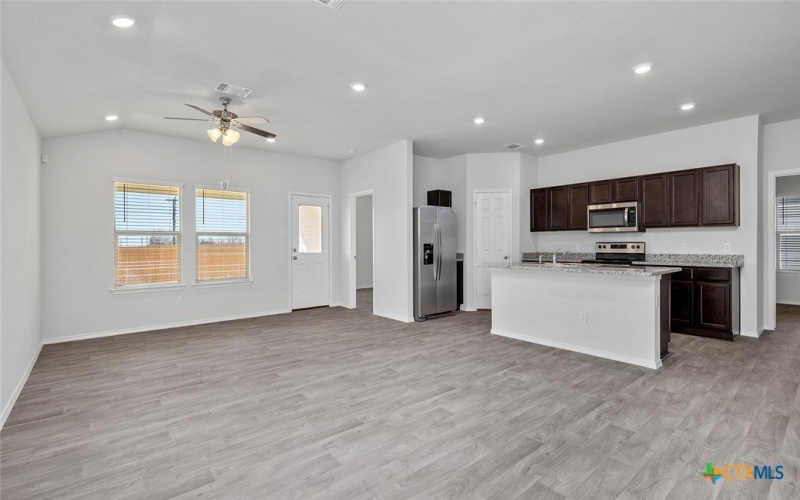 2215 Turmeric Court, Temple, TX 76502, 3 Habitaciones Habitaciones , ,2 BañosBaños,Residential,En Venta,2215 Turmeric Court,0,590368