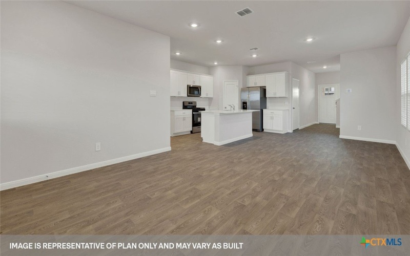 120 RAYMONDVILLE Path, San Marcos, TX 78666, 5 Habitaciones Habitaciones , ,3 BañosBaños,Residential,En Venta,120 RAYMONDVILLE Path,0,590379