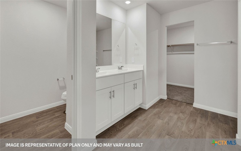 120 RAYMONDVILLE Path, San Marcos, TX 78666, 5 Habitaciones Habitaciones , ,3 BañosBaños,Residential,En Venta,120 RAYMONDVILLE Path,0,590379