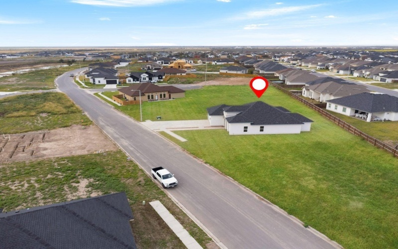8723 Ashford Lake, Brownsville, TX 78520, 3 Bedrooms Bedrooms, ,2 BathroomsBathrooms,Residential,For Sale,8723 Ashford Lake,0,104184