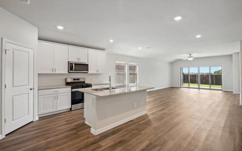 3904 Superior Drive, Farmersville, TX 75442, 3 Bedrooms Bedrooms, ,2 BathroomsBathrooms,Residential,For Sale,3904 Superior Drive,0,20803431