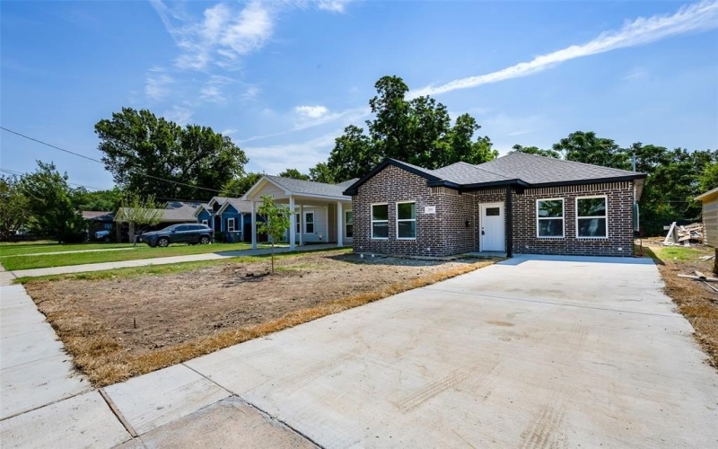 2404 Garden Drive, Dallas, TX 75215, 4 Bedrooms Bedrooms, ,2 BathroomsBathrooms,Residential,For Sale,2404 Garden Drive,0,21002845