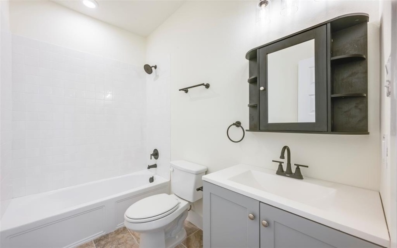 2404 Garden Drive, Dallas, TX 75215, 4 Bedrooms Bedrooms, ,2 BathroomsBathrooms,Residential,For Sale,2404 Garden Drive,0,21002845