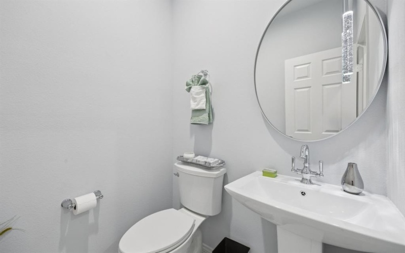 236 Hilltop Drive, Ennis, TX 75119, 3 Bedrooms Bedrooms, ,2 BathroomsBathrooms,Residential,For Sale,236 Hilltop Drive,0,21023025